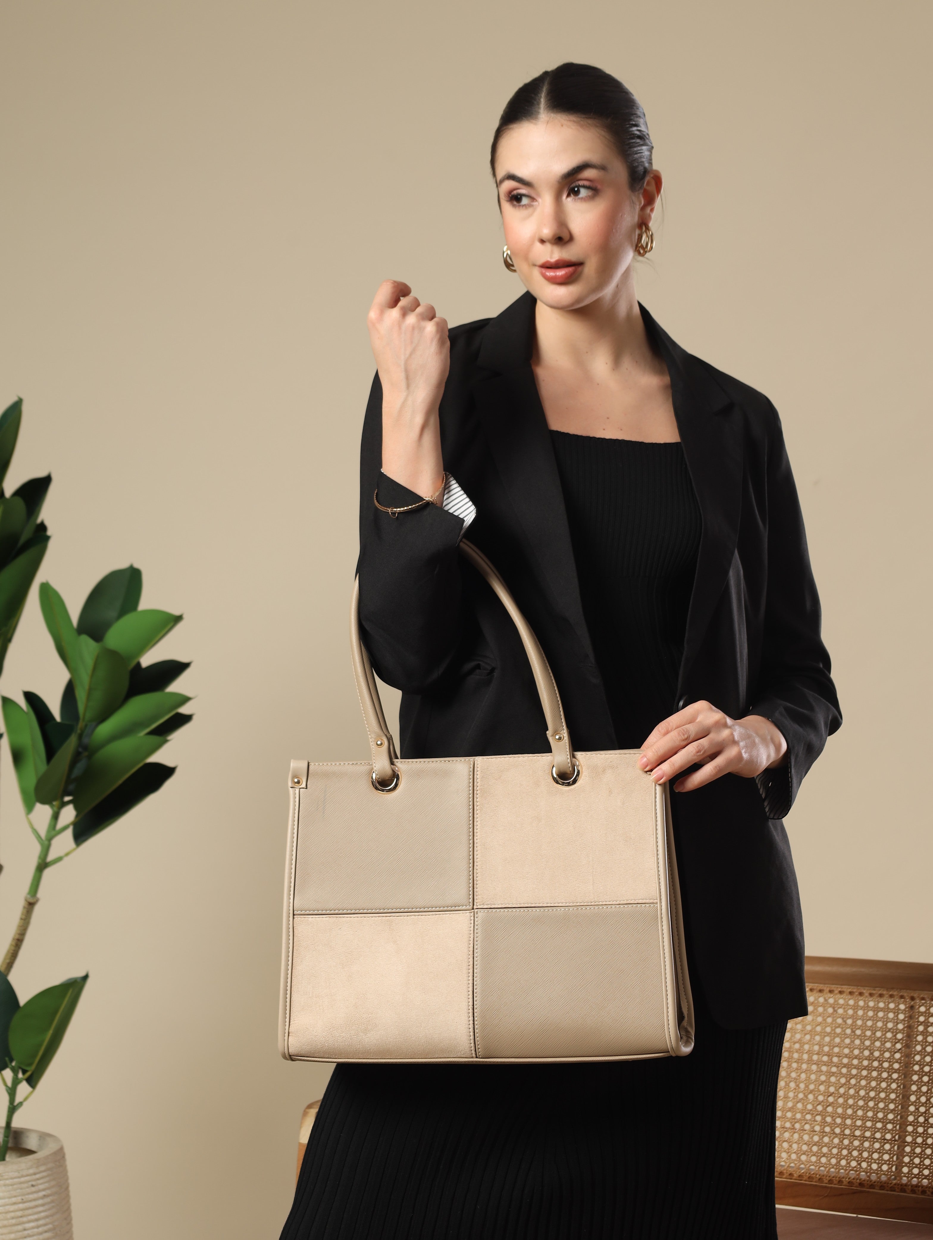 Hazel Suede Tote Bag. (15.5" inch)