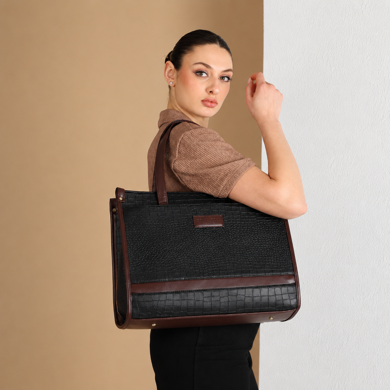 Madona Tote Bag (16" inch)