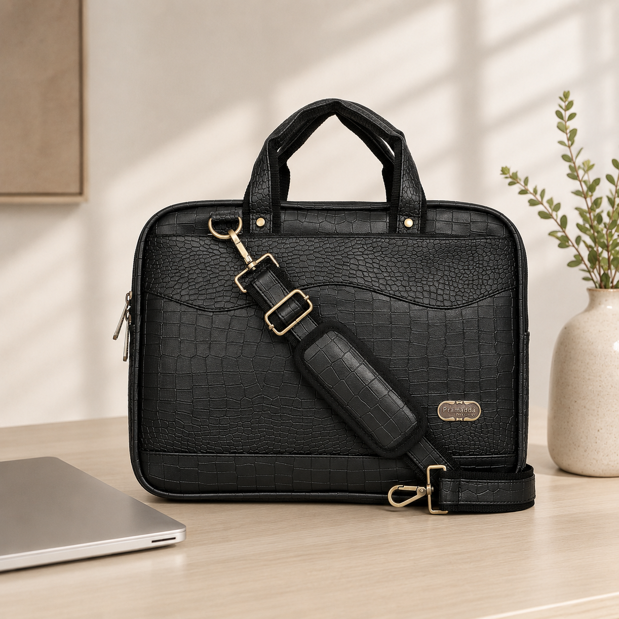 Classic Black Pablo Laptop Messenger