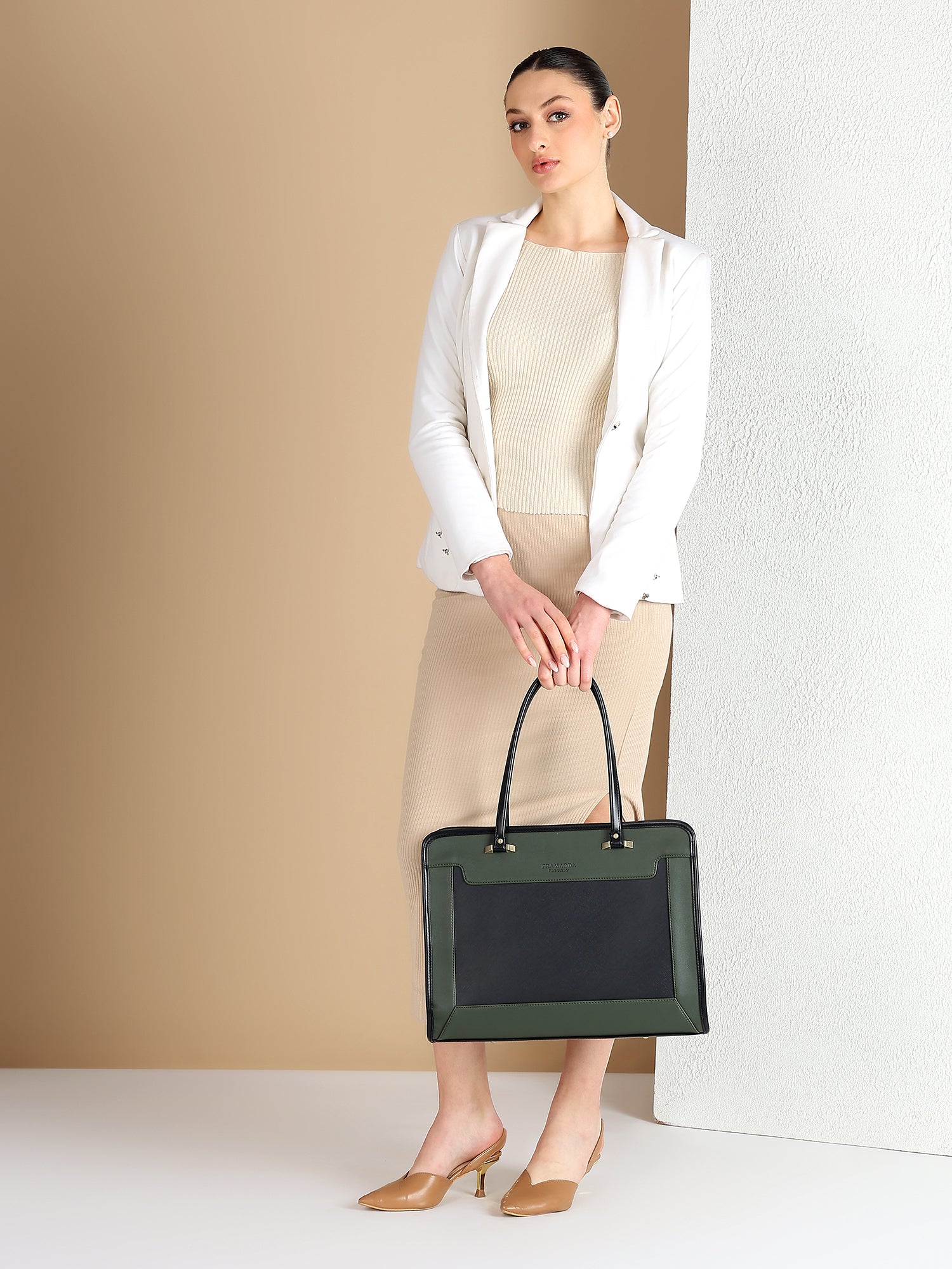 Bossy Regina Work Tote Bag (16"inch)