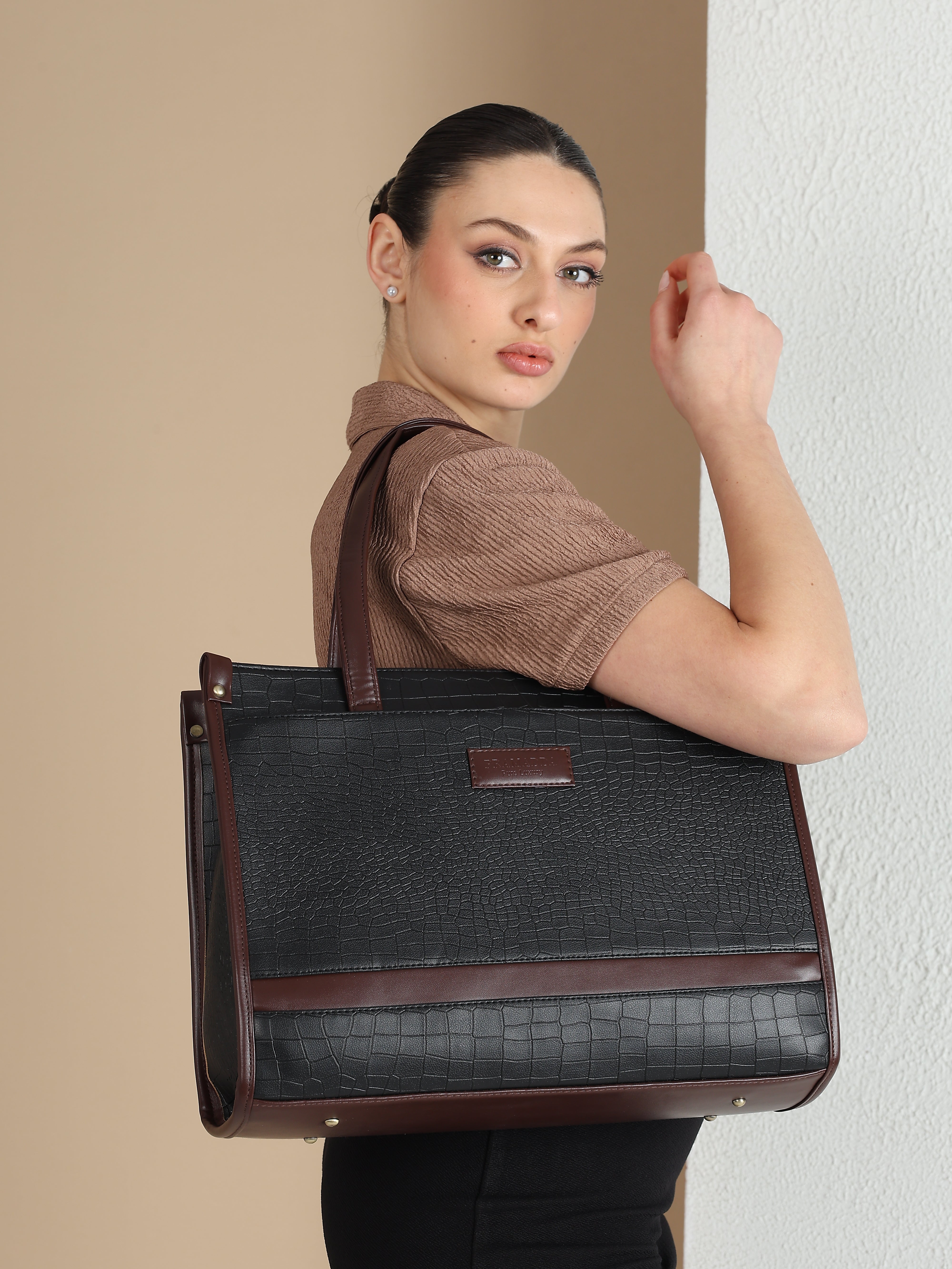 Madona Tote Bag (16" inch)
