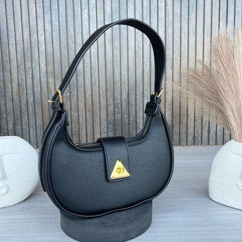 Stylish Ela shoulder cum crossbody sling bag.
