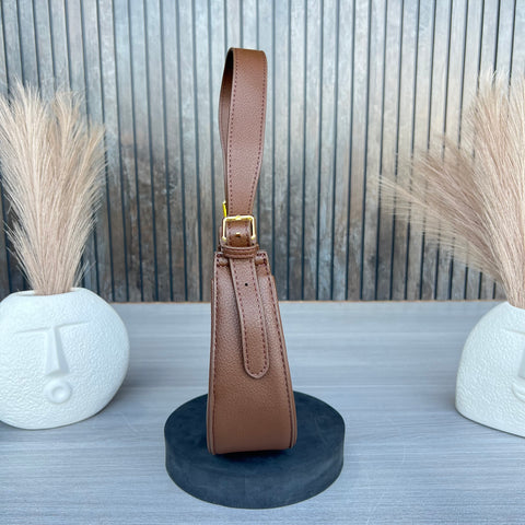 Stylish Ela shoulder cum crossbody sling bag.