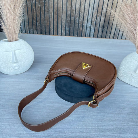 Stylish Ela shoulder cum crossbody sling bag.