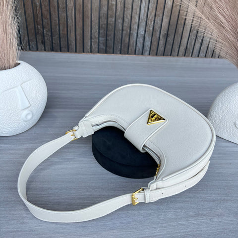 Stylish Ela shoulder cum crossbody sling bag.