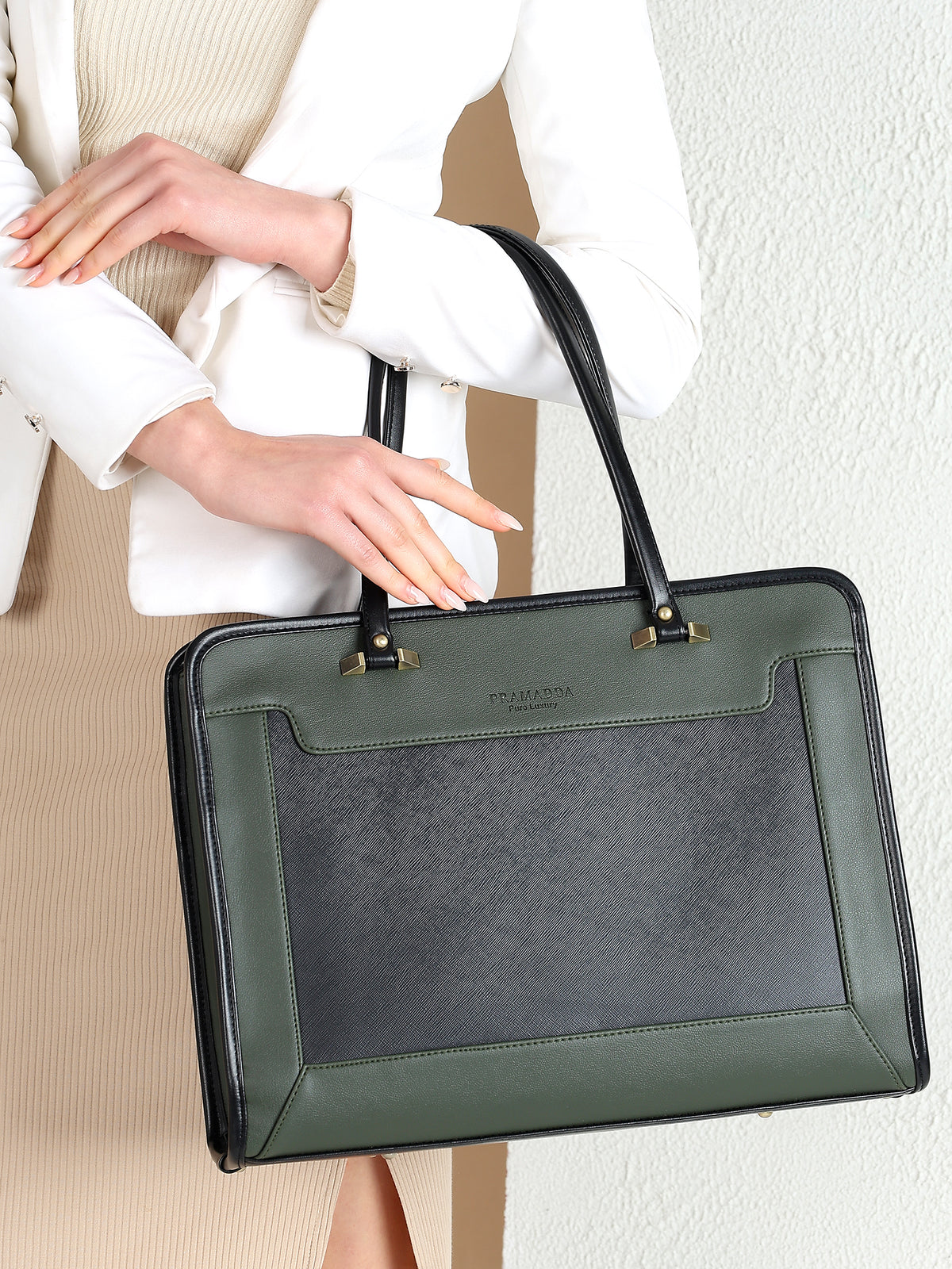Bossy Regina Work Tote Bag (16"inch)