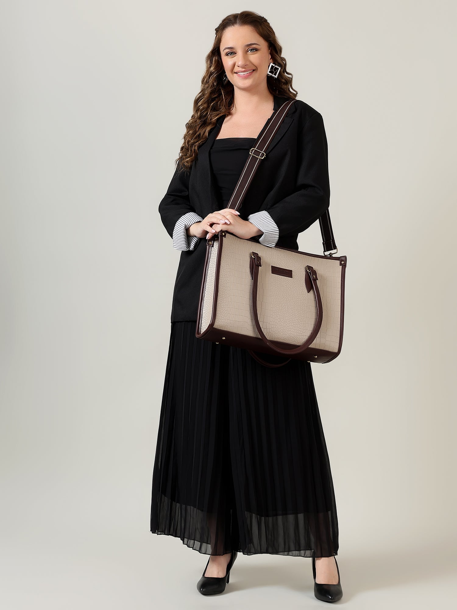 Classic Beige Bianca Tote Bag With Luxe Black Emma Shoulder Bag